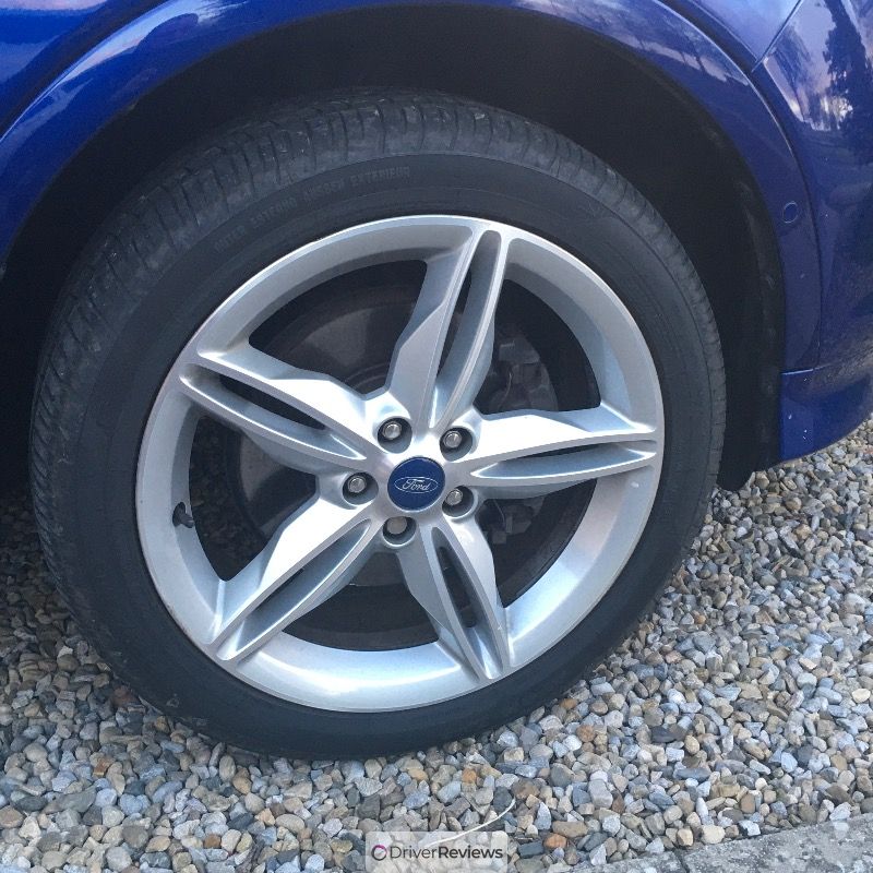 Image #2; Avon ZX7, 235/45 R19 V; Ford Kuga