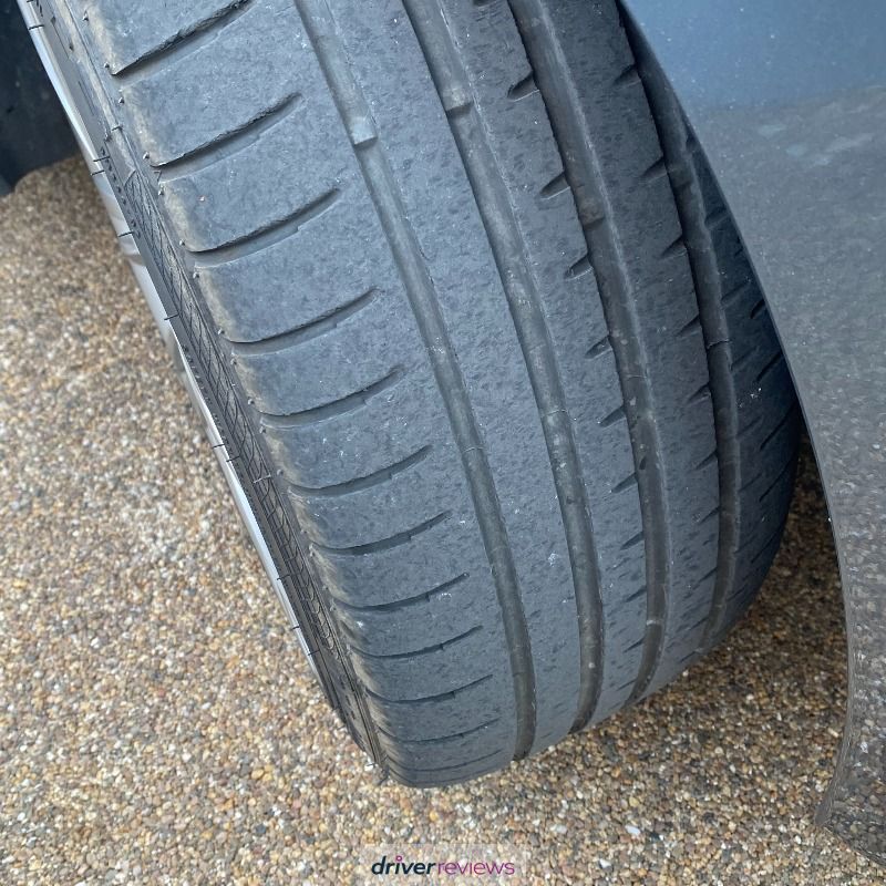 Image #2; Accelera Phi, 235/40 R19 Y; Skoda Superb