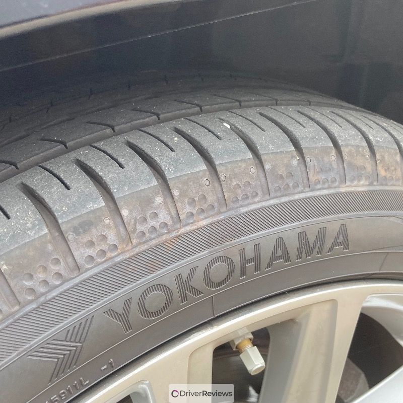 Yokohama BluEarth-GT AE51 215/45 R17 W tyres | Blackcircles.com | ID -  40395054