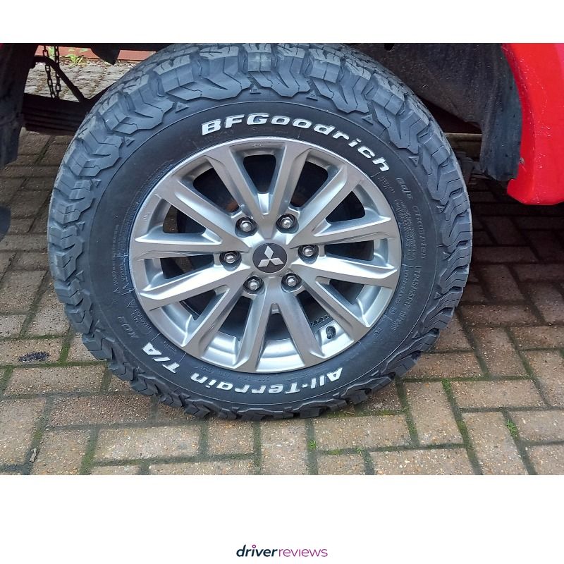 BFGoodrich All Terrain T/A KO2 (Raised White Lettering) 245/70 R16 at  Blackcircles.com