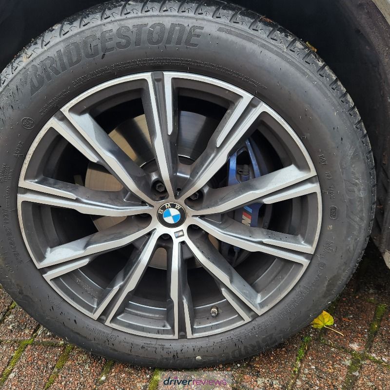 Bridgestone Alenza 001 215/60 R17 at Blackcircles.com