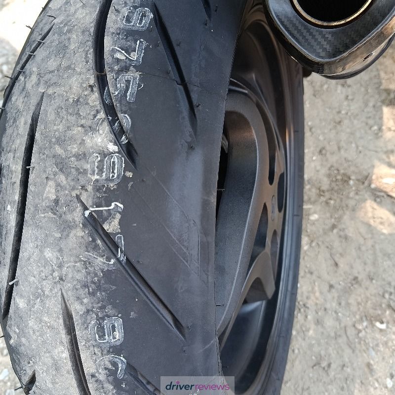 Image #1; Bridgestone Battlax S21, 180/55 R17 W; Honda CB1000R