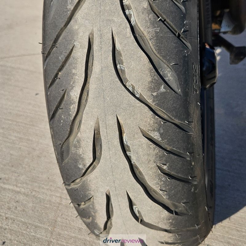 Image #1; Bridgestone BATTLAX T32, 180/55 R17 W;  