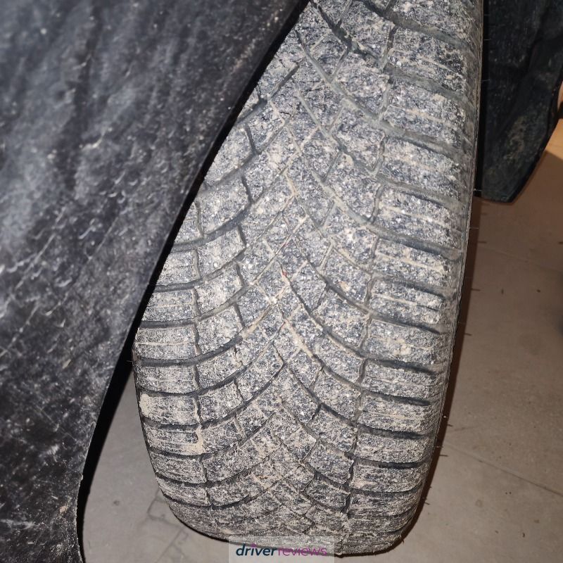 Image #2; Bridgestone Blizzak LM005, 225/45 R17 H; BMW 1 Series