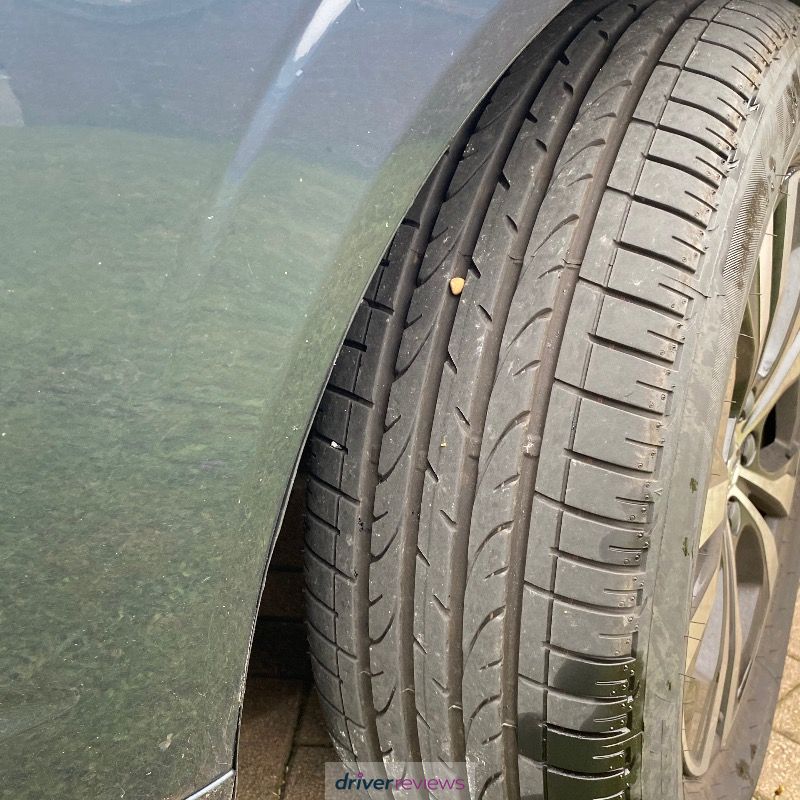 Bridgestone Dueler H/P Sport 215/60 R17 at Blackcircles.com