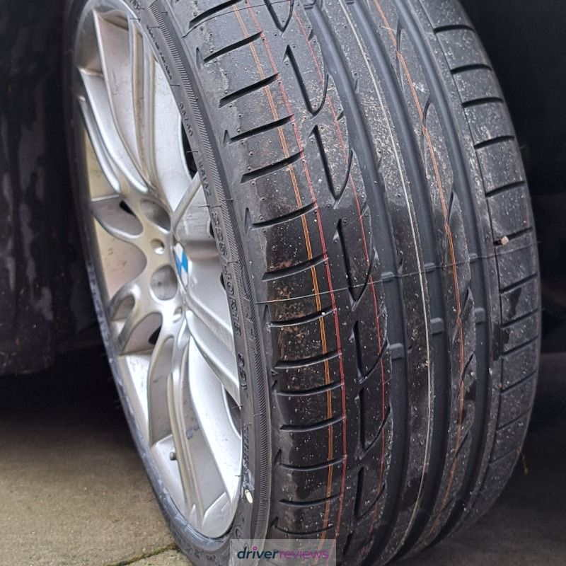 Bridgestone Potenza S001 245/40 R20 at Blackcircles.com