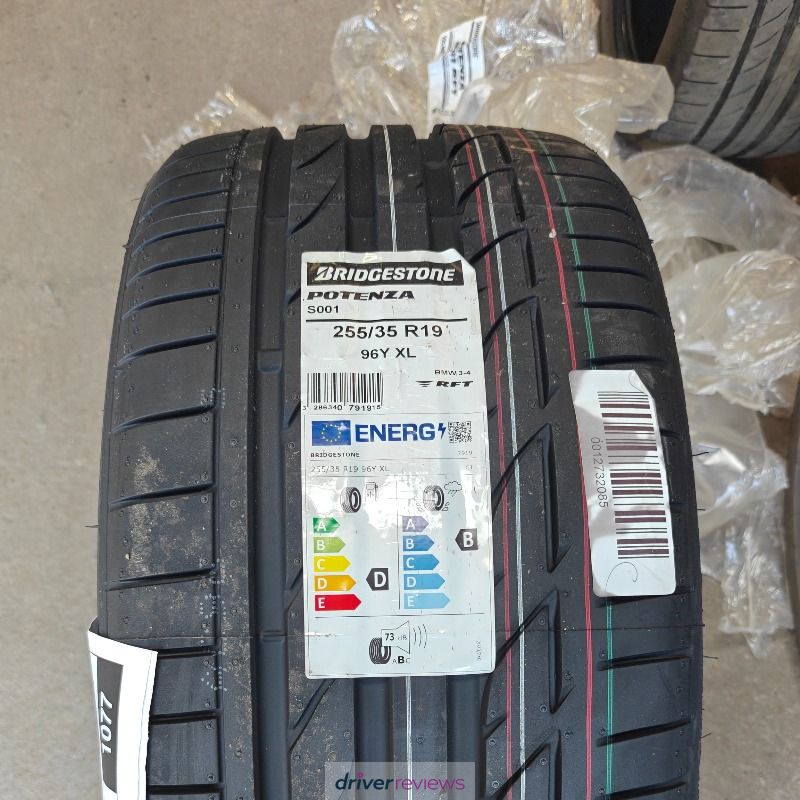 Pneu Bridgestone Potenza S001 225/40R18 92 Y - ALLOPNEUS.COM