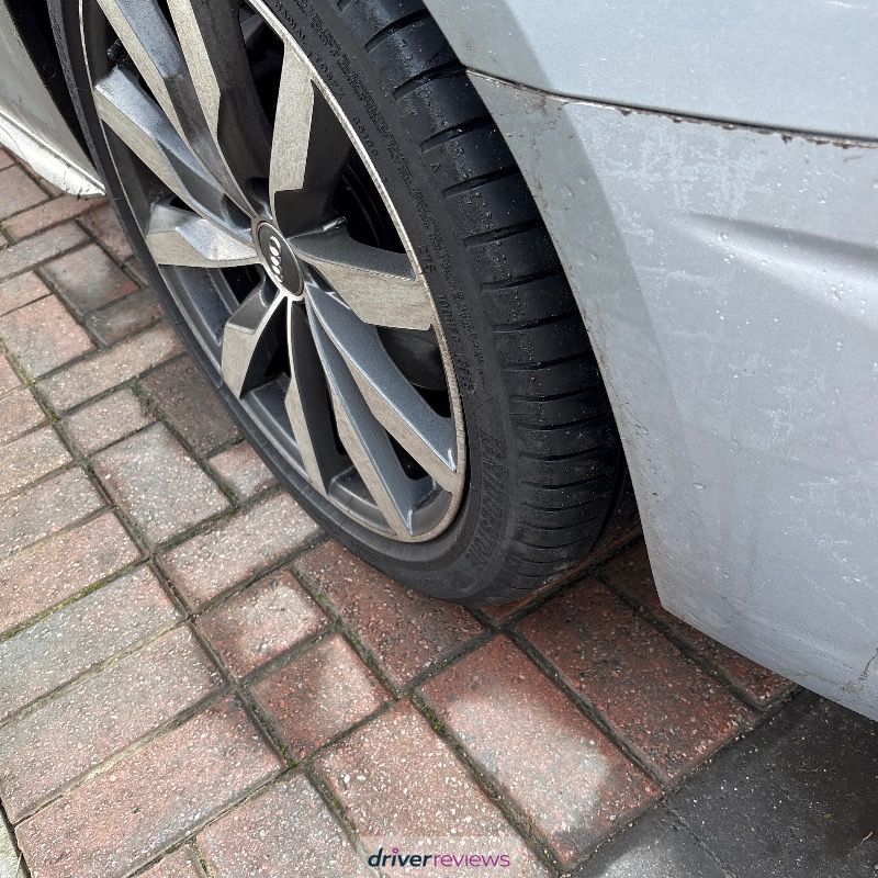 Bridgestone Turanza 6 245/40 R18 at Blackcircles.com