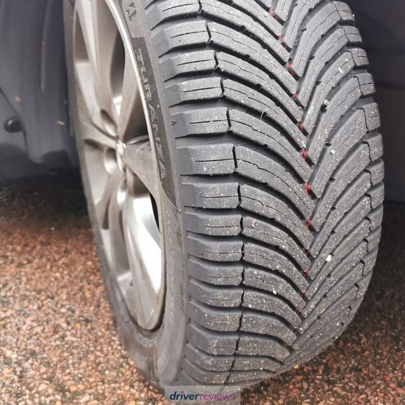Bridgestone Turanza All Season 6 215/45 R18 at Blackcircles.com