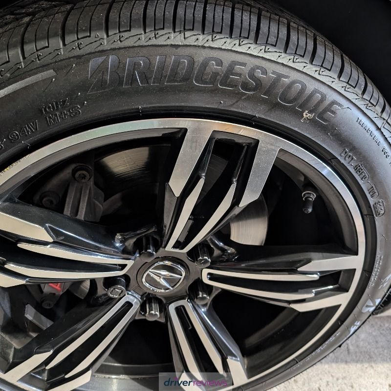 BRIDGESTONE Turanza QuietTrack 205/50 R17 93V tires | Blackcircles.ca