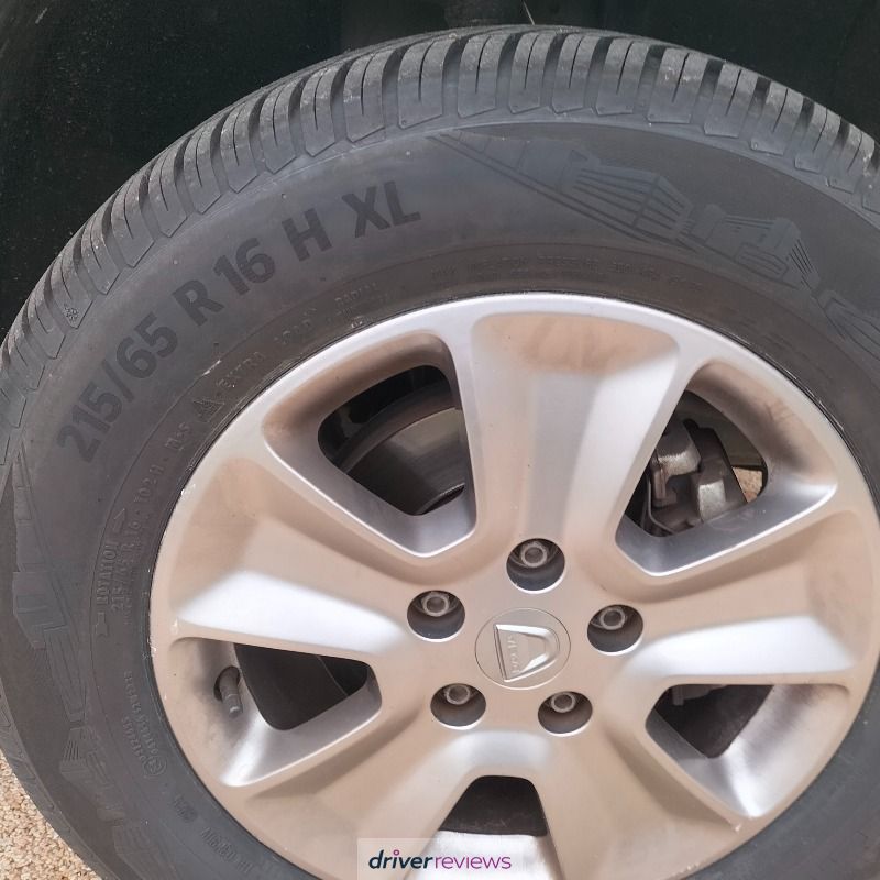 Image #6; Continental AllSeason Contact, 215/65 R16 H; Dacia Duster