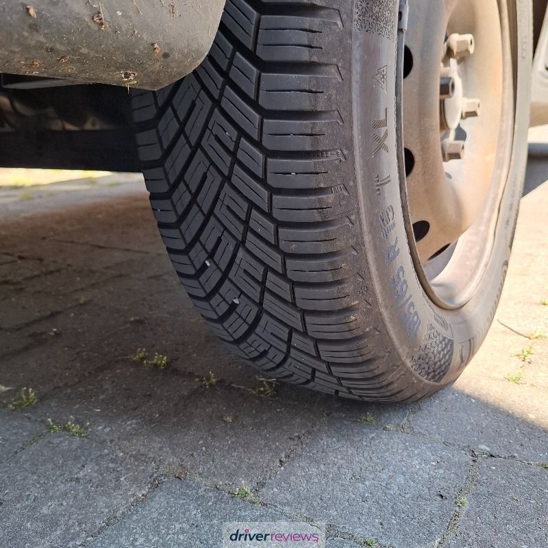 Image #1; Continental AllSeasonContact 2, 185/65 R15 T; Dacia Logan