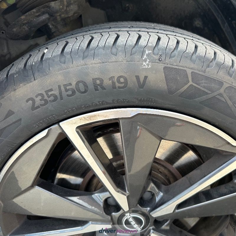 Continental Eco Contact 6 235/45 R18 at Blackcircles.com