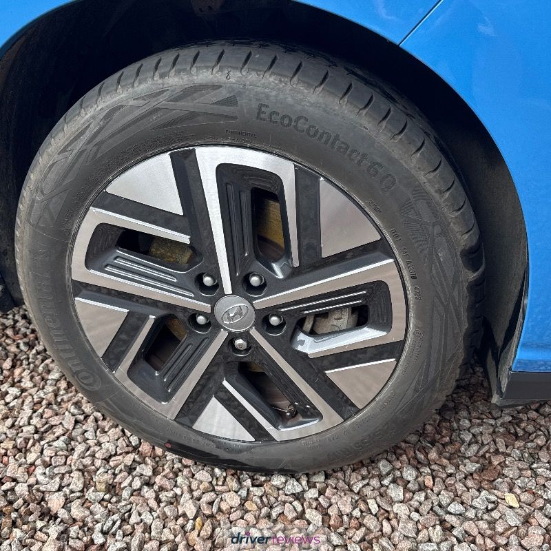 Continental Eco Contact 6 Q 235/45 R19 at Blackcircles.com