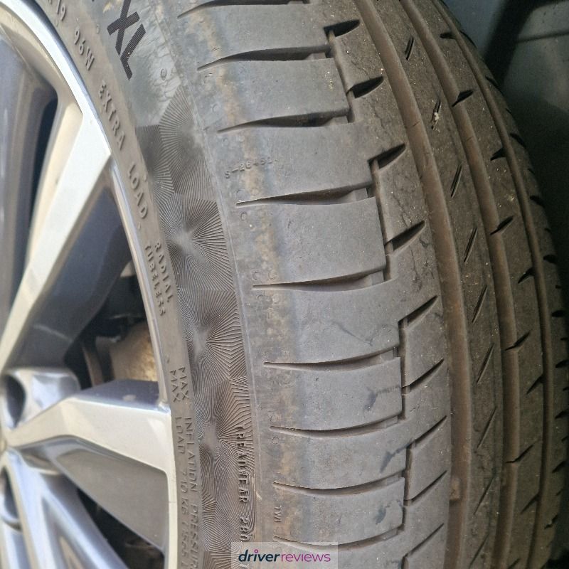 Image #6; Continental PremiumContact 6, 225/45 R19 W; Renault Kadjar