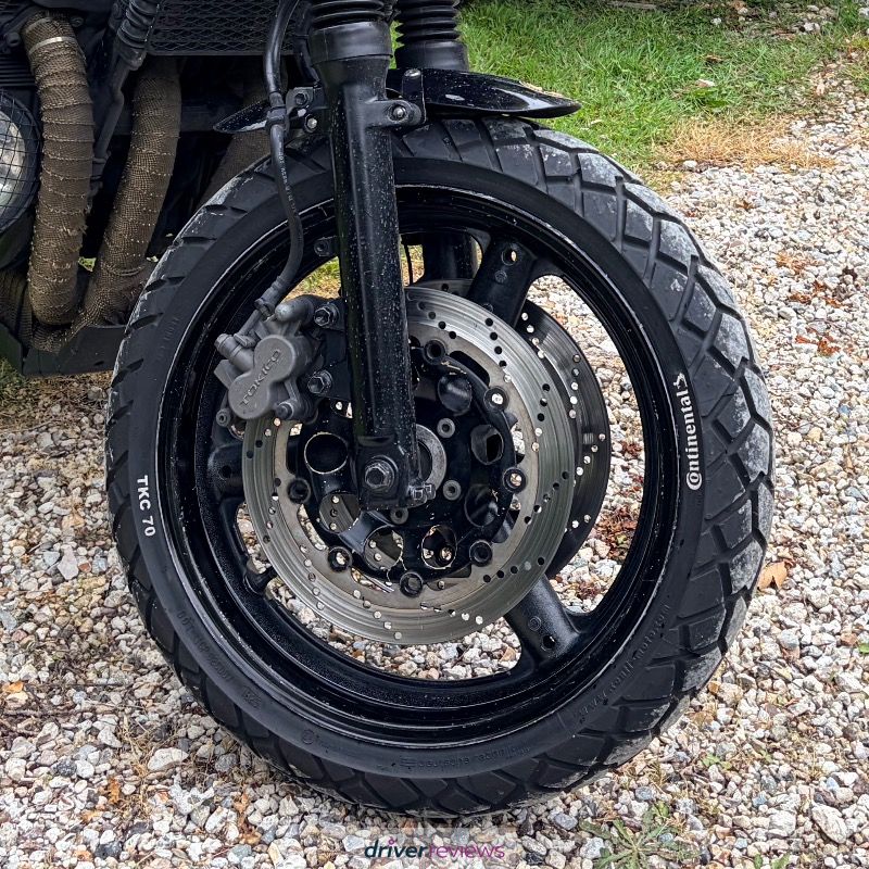 Image #1; Continental TKC 70, 120/70 R17 W;