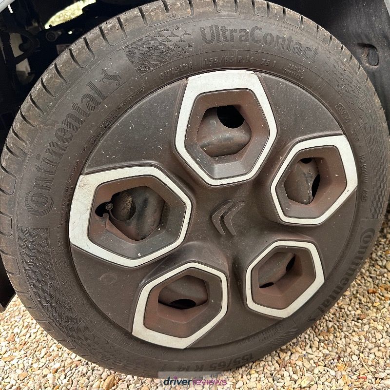 Image #1; Continental UltraContact, 155/65 R14 T; Citroen Ami