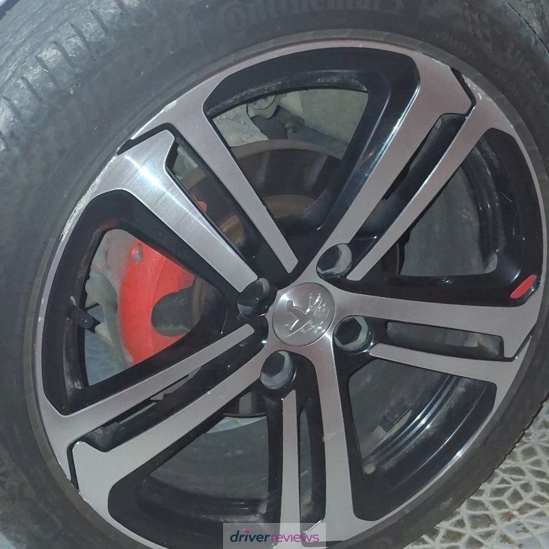 Image #5; Continental UltraContact, 205/45 R17 V; Peugeot 208