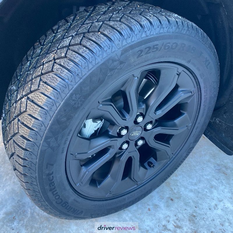 CONTINENTAL VikingContact 7 BSW 225/55 R17 101T tires