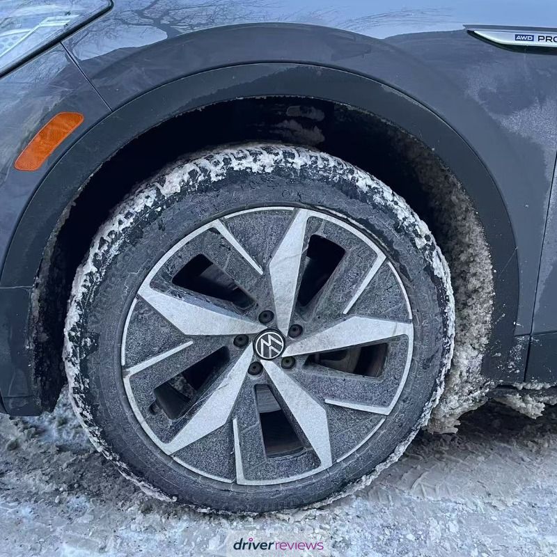 CONTINENTAL VikingContact 7 BSW 245/40 R19 98T tires CONTINENTAL VikingContact 7 BSW 245/40 R19 98T tires