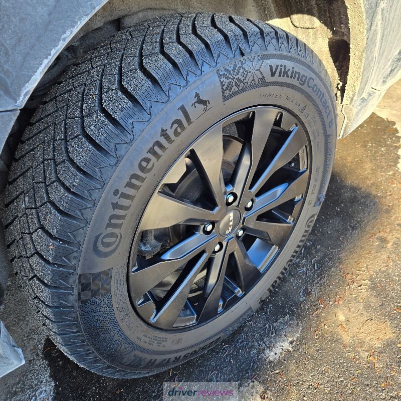CONTINENTAL VikingContact 8 225/45 R18 95H tires | Blackcircles.ca