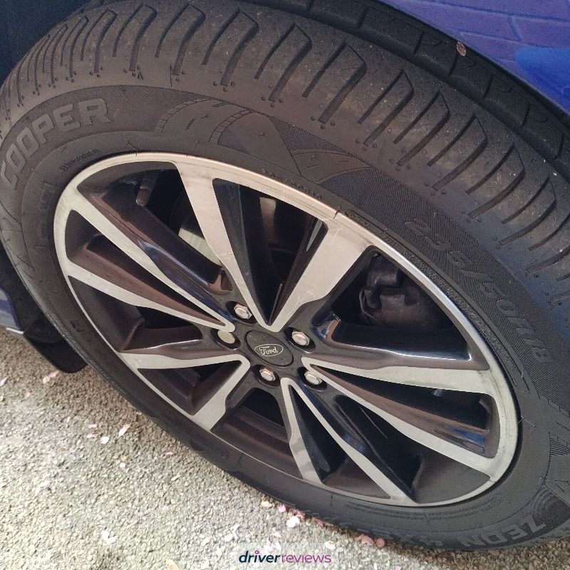 Image #1; Cooper Zeon 4XS Sport, 235/50 R18 V; Ford Kuga