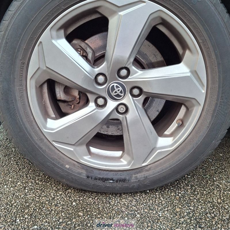 Dunlop Grandtrek ST30 225/60 R18 at Blackcircles.com
