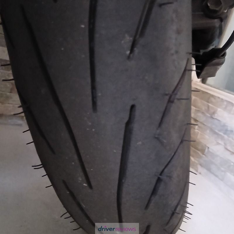 Image #2; Dunlop QUALIFIER CORE, 180/55 R17 W;  
