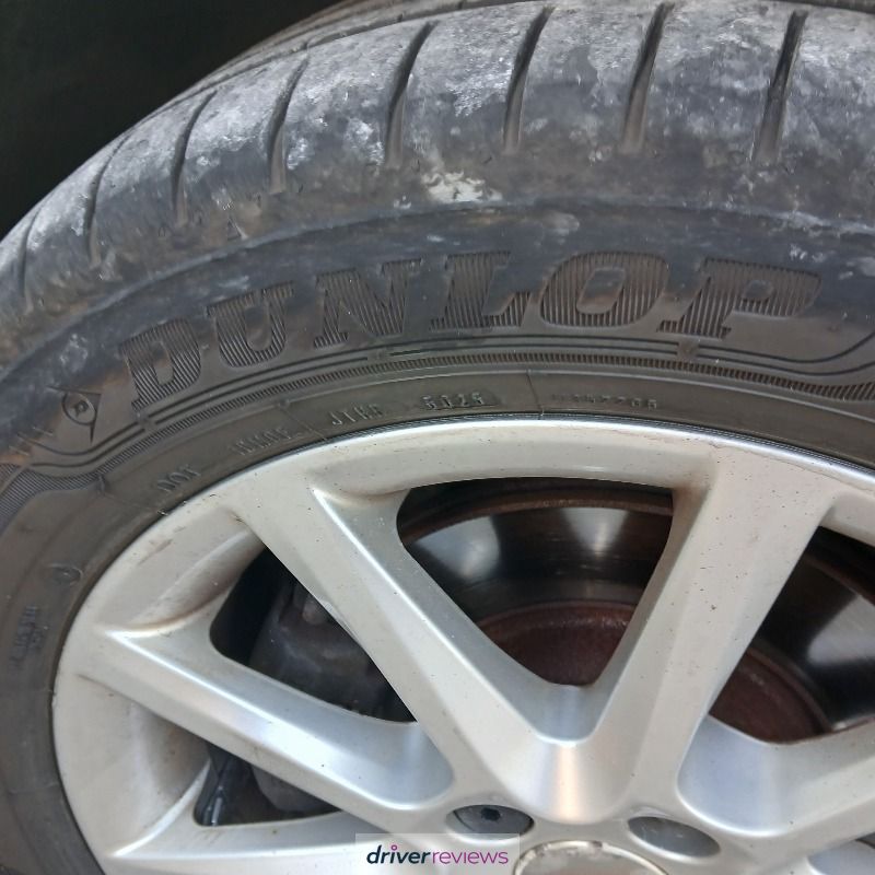 Image #2; Dunlop Sport BluResponse, 205/55 R16 V; SEAT Leon