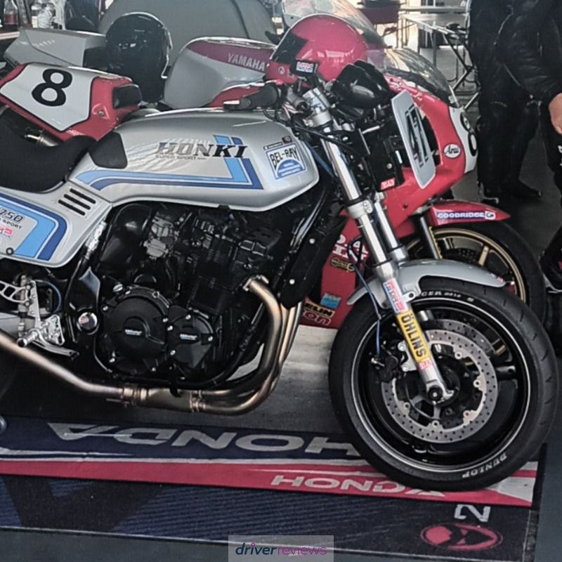 Image #2; Dunlop SPORTMAX GP RACER D211, 180/55 R17 W;  