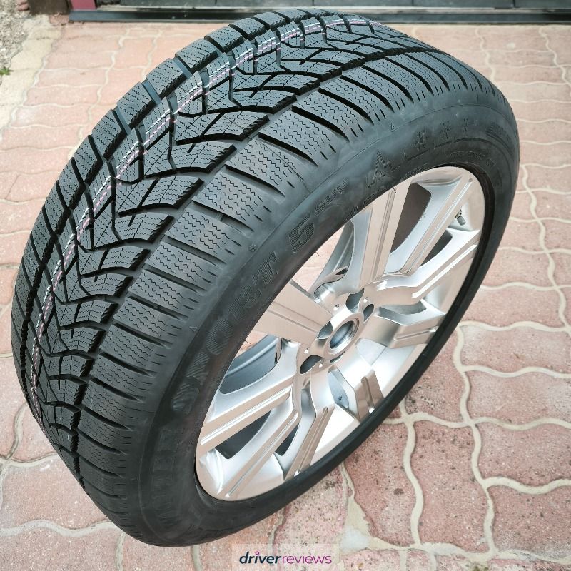 Image #1; Dunlop Winter Sport 5 SUV, 255/50 R20 V; Land Rover Range Rover