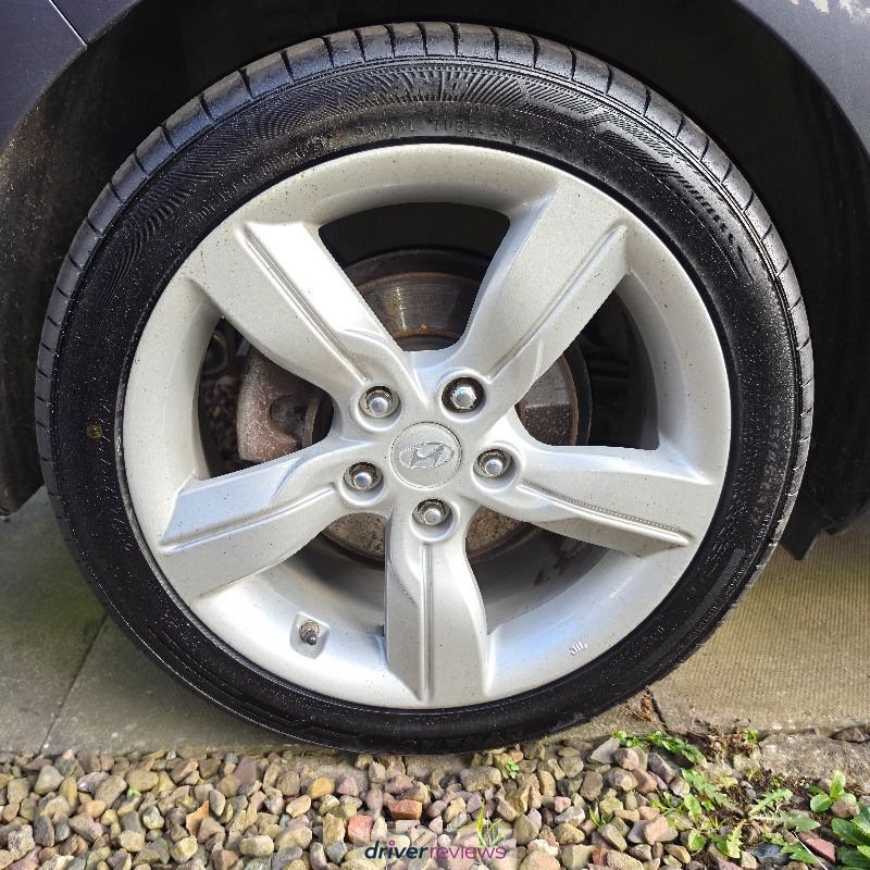 Dynamo Street-H MU71 275/40 R20 at Blackcircles.com