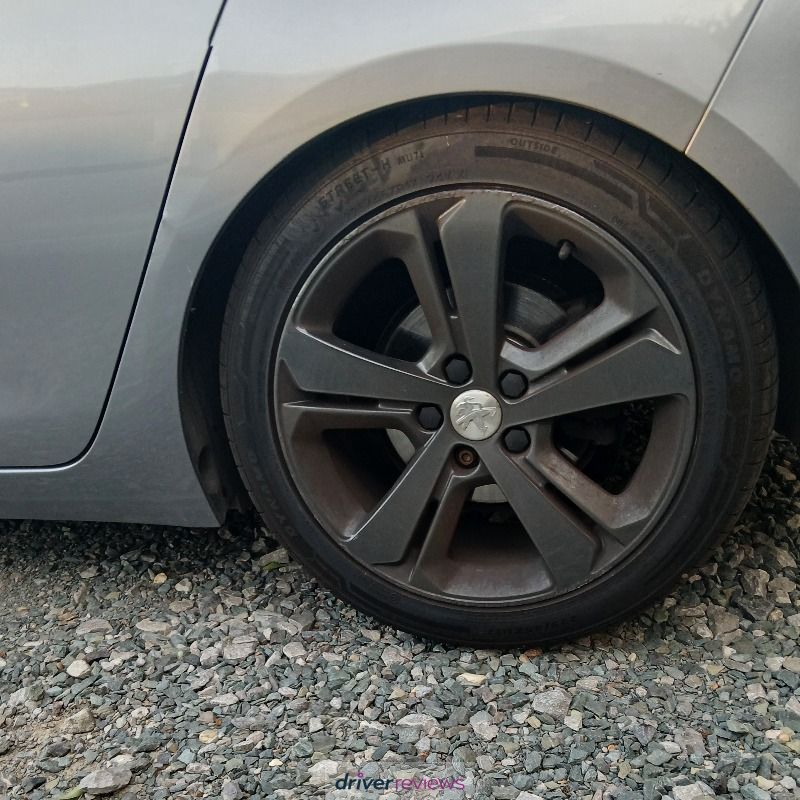 Image #3; Dynamo Street-H MU71, 225/45 R17 Y; Peugeot 308
