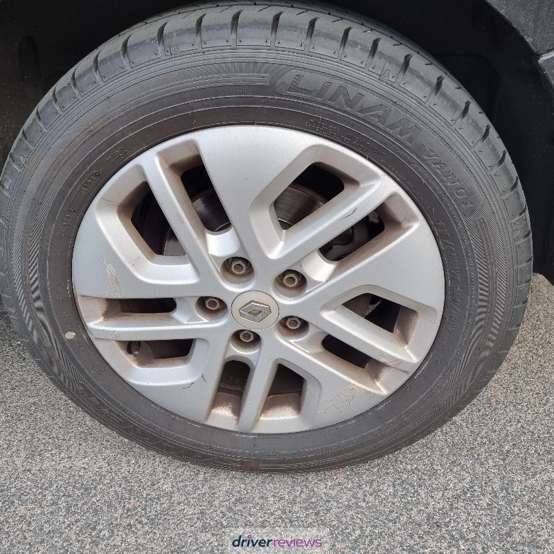 Image #1; Falken Linam VAN01, 215/60 R17 T; Renault Trafic