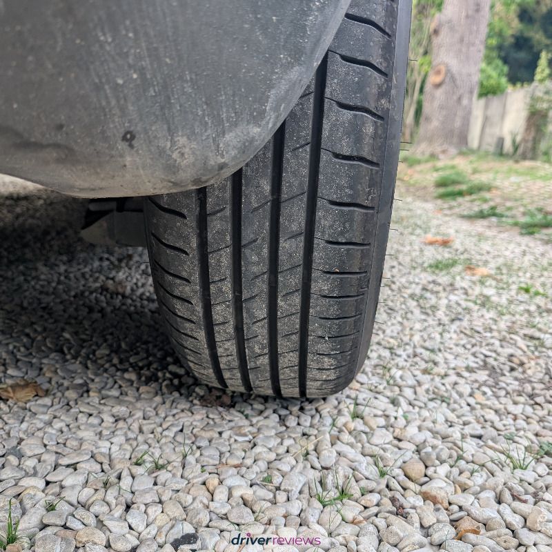 Image #2; Falken ZIEX ZE320, 195/65 R15 V; Volkswagen Golf