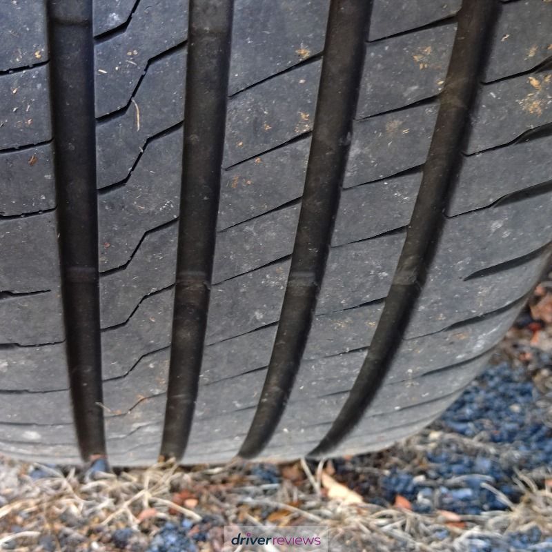 Image #3; Firestone Roadhawk, 215/55 R16 V; Mercedes-Benz E-Class