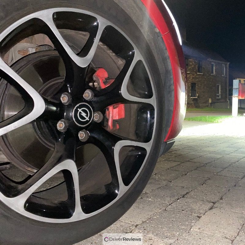 Image #1; Goodyear Eagle F1 Asymmetric 5, 235/45 R19 H; Vauxhall Astra