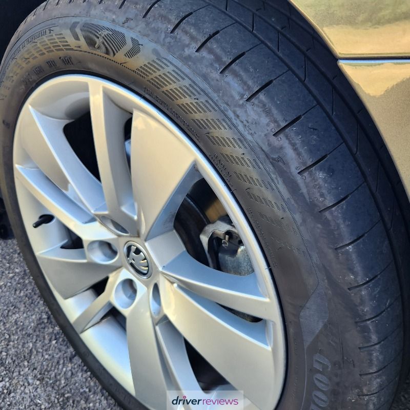 Image #3; Goodyear Eagle F1 Asymmetric 6, 235/45 R18 W; Skoda Superb