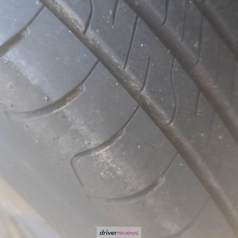 Goodyear EfficientGrip 2 SUV 225/55 R18 at Blackcircles.com