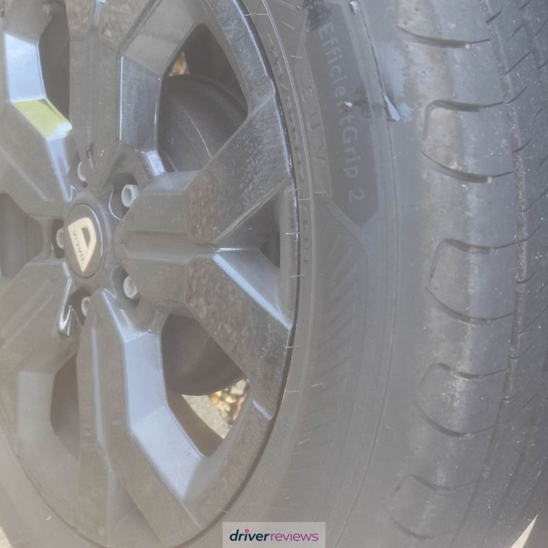Goodyear EfficientGrip 2 SUV 225/55 R18 at Blackcircles.com