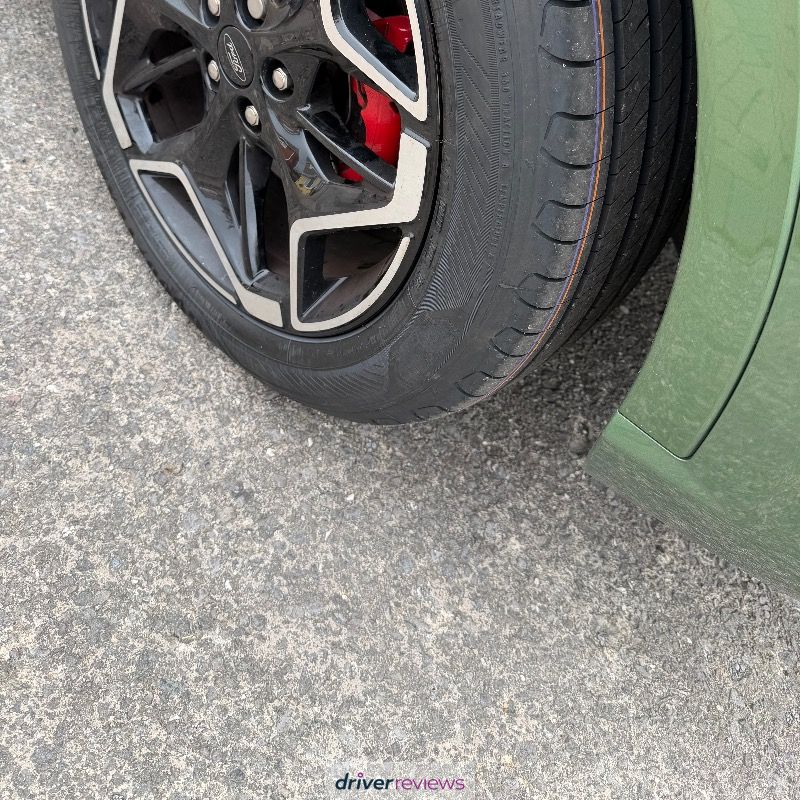 Goodyear EfficientGrip 2 SUV 235/60 R18 at Blackcircles.com