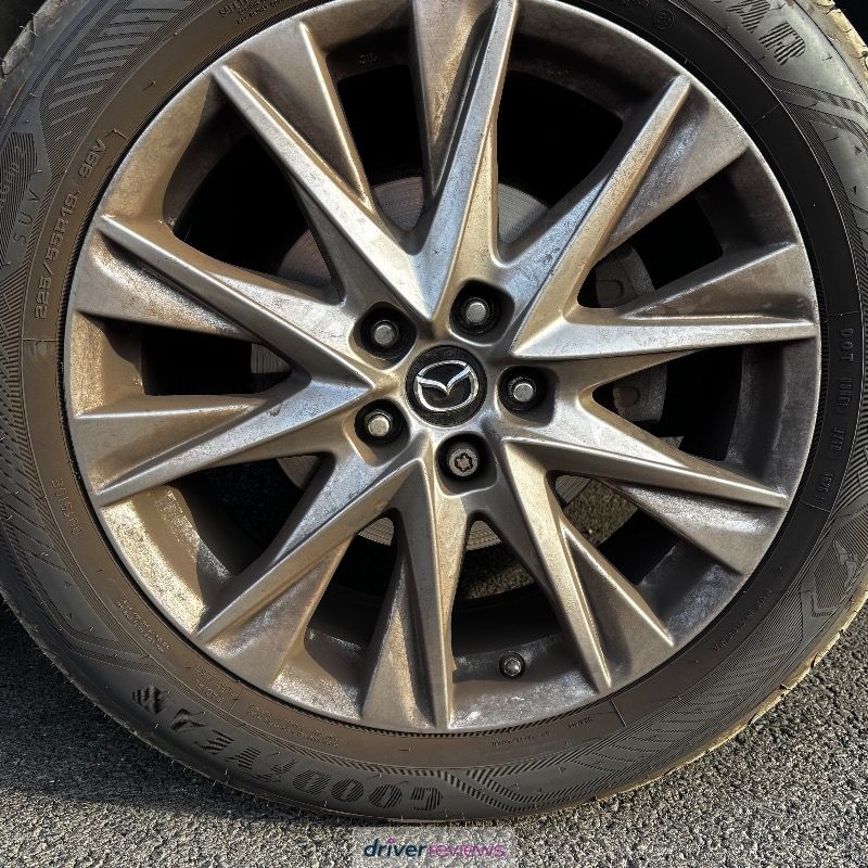 Goodyear EfficientGrip 2 SUV 235/60 R18 at Blackcircles.com