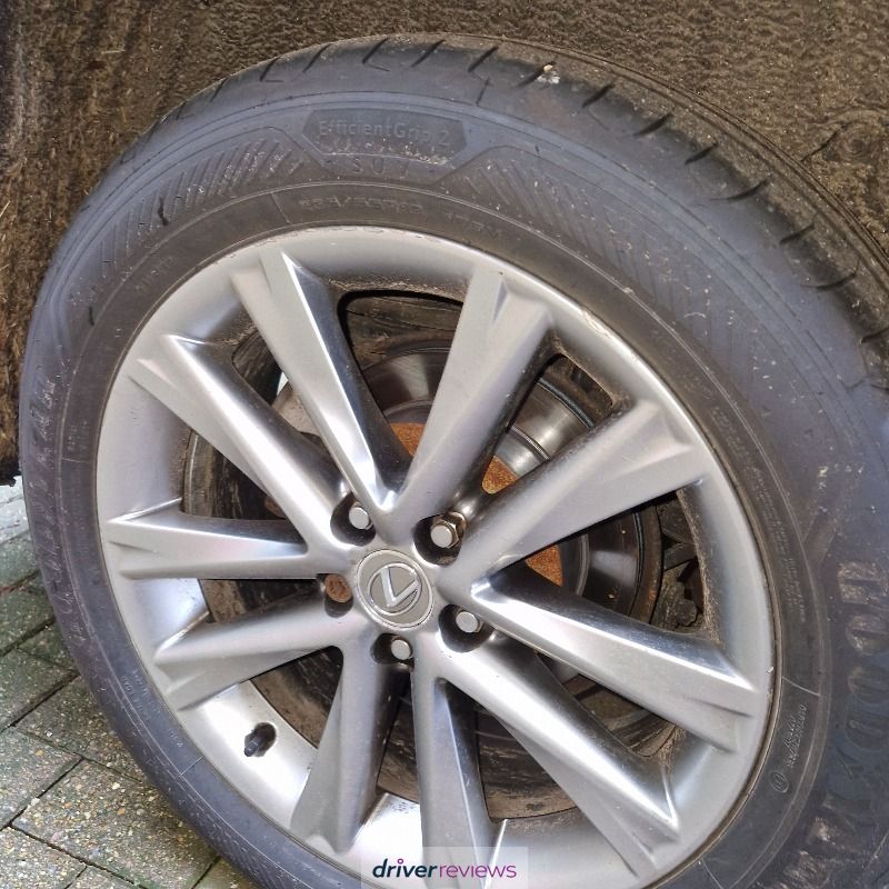 Goodyear EfficientGrip 2 SUV 225/55 R18 at Blackcircles.com