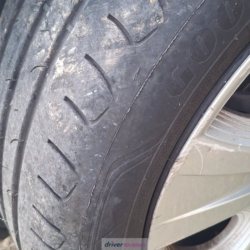 Image #3; Goodyear EfficientGrip Performance, 195/55 R16 H; Renault Clio