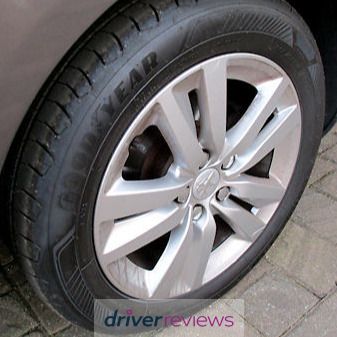Image #2; Goodyear EfficientGrip Performance 2, 205/55 R16 V; Peugeot 308 SW