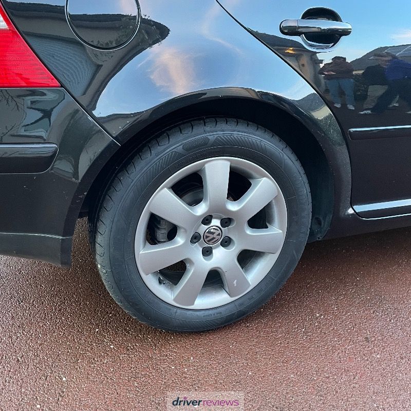 Image #1; Goodyear EfficientGrip Performance 2, 205/55 R16 V; Volkswagen Golf