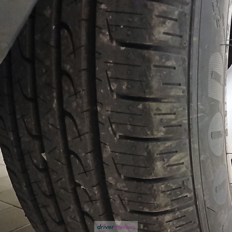 Image #1; Goodyear EfficientGrip SUV, 215/65 R16 H; Nissan X-Trail