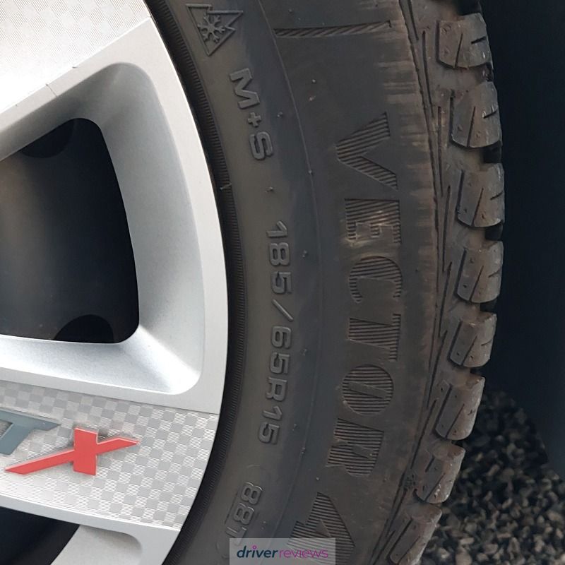 Image #9; Goodyear Vector 4Seasons Gen-2, 185/65 R15 T; Peugeot 207