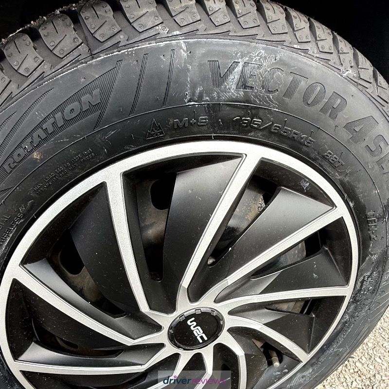 Image #4; Goodyear Vector 4Seasons Gen-2, 185/65 R15 T; Peugeot 208
