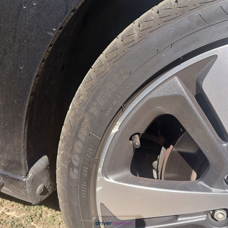 Image #6; Goodyear Vector 4Seasons Gen-2, 225/45 R17 V; Peugeot 308